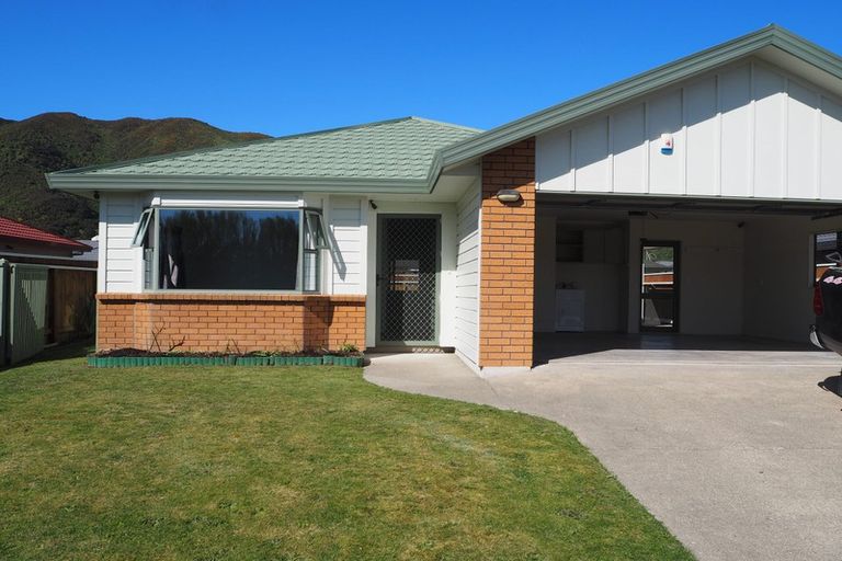 Photo of property in 67 Mandel Mews, Waiwhetu, Lower Hutt, 5010