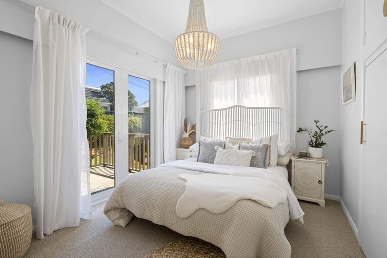 Photo of property in 7 Belt Road, Moturoa, New Plymouth, 4310