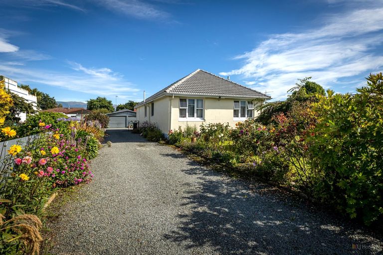 Photo of property in 26 Rhodes Street, Waimate, 7924