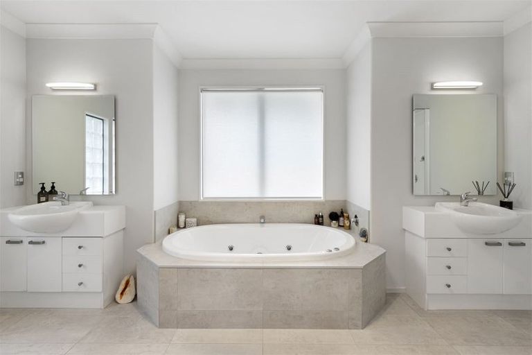 Photo of property in 26 Fishermans Rest, Waimairi Beach, Christchurch, 8083