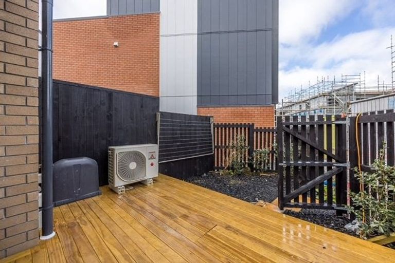 Photo of property in 42b Westgate Drive, Westgate, Auckland, 0614