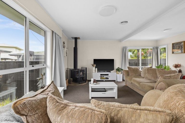 Photo of property in 11 Waterworth Avenue, Onekawa, Napier, 4110