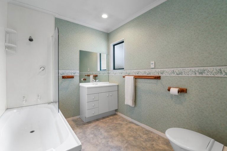 Photo of property in 27a Konene Street, Utuhina, Rotorua, 3015