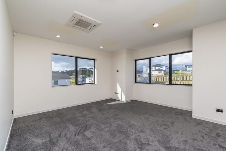 Photo of property in 13 Drover Close, Flat Bush, Auckland, 2019