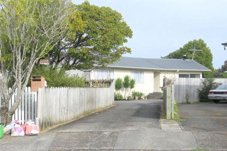 Photo of property in 32 Chesley Place, Half Moon Bay, Auckland, 2012