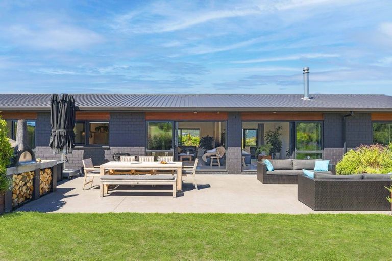 Photo of property in 4 Kanuka Grove, Kinloch, Taupo, 3377