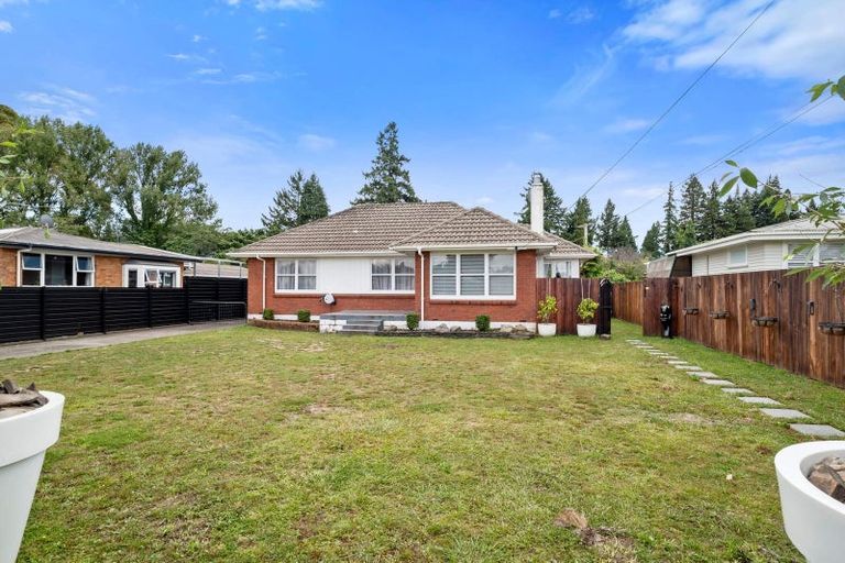 Photo of property in 37 Martin Street, Utuhina, Rotorua, 3015