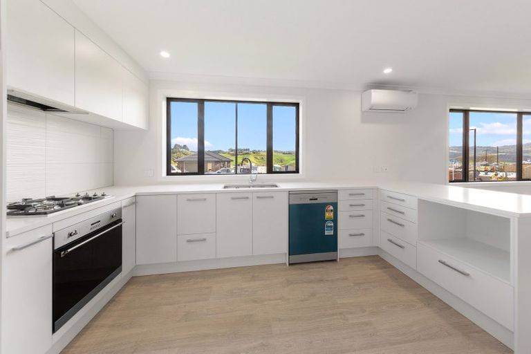 Photo of property in 1 James Elliot Way, Pokeno, 2402