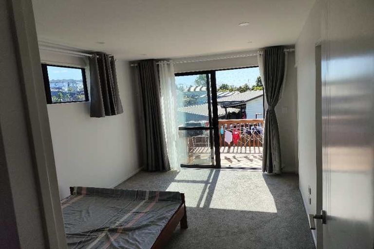 Photo of property in 23b Glynnbrooke Street, Te Atatu South, Auckland, 0610