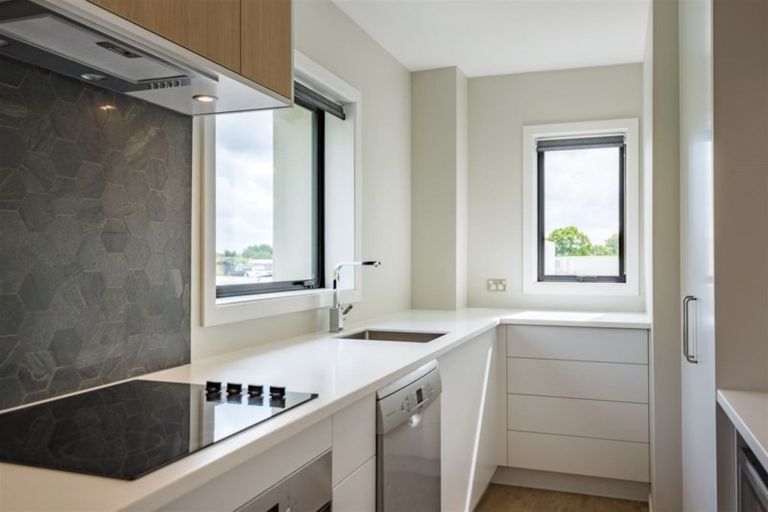 Photo of property in 301/18 Carlton Mill Road, Merivale, Christchurch, 8014