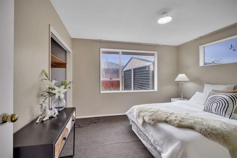 Photo of property in 2/40 Wilson Street, Islington, Christchurch, 8042