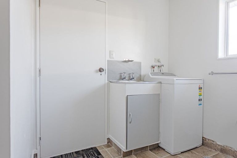 Photo of property in 9 Russell Street, Otane, 4202