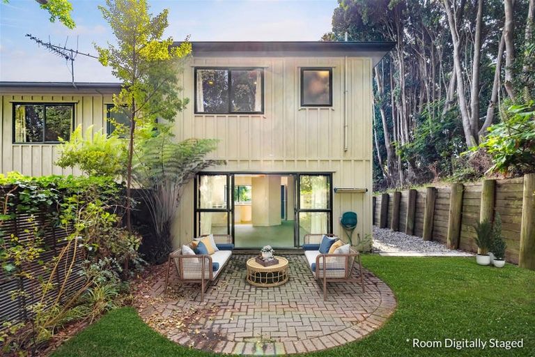 Photo of property in 135e Triangle Road, Massey, Auckland, 0614