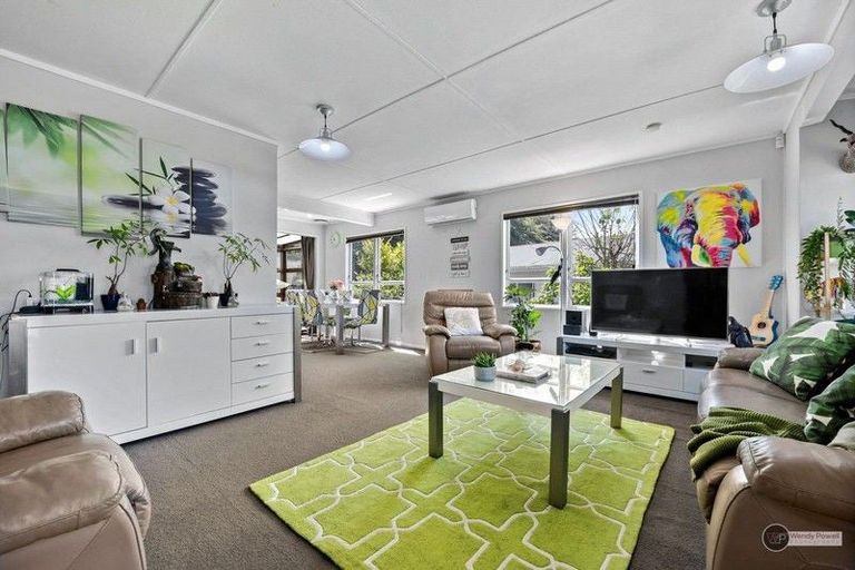 Photo of property in 16 Gainsborough Grove, Belmont, Lower Hutt, 5010