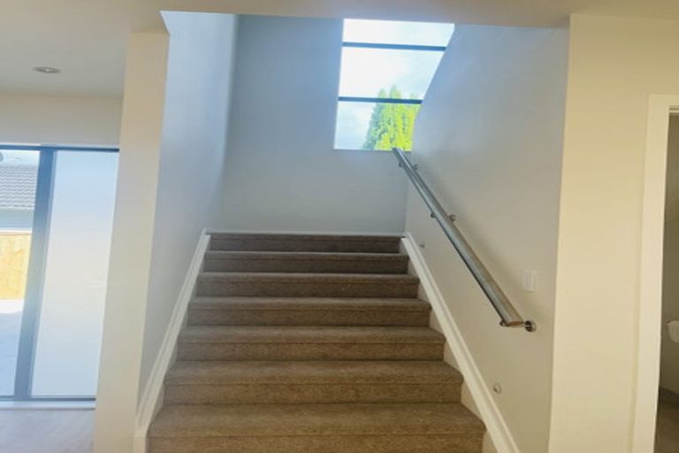 Photo of property in 7a Hinau Street, New Lynn, Auckland, 0600