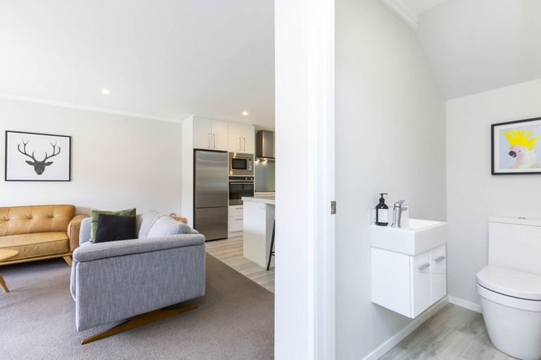 Photo of property in 11 Ashington Road, Silverstream, Upper Hutt, 5019