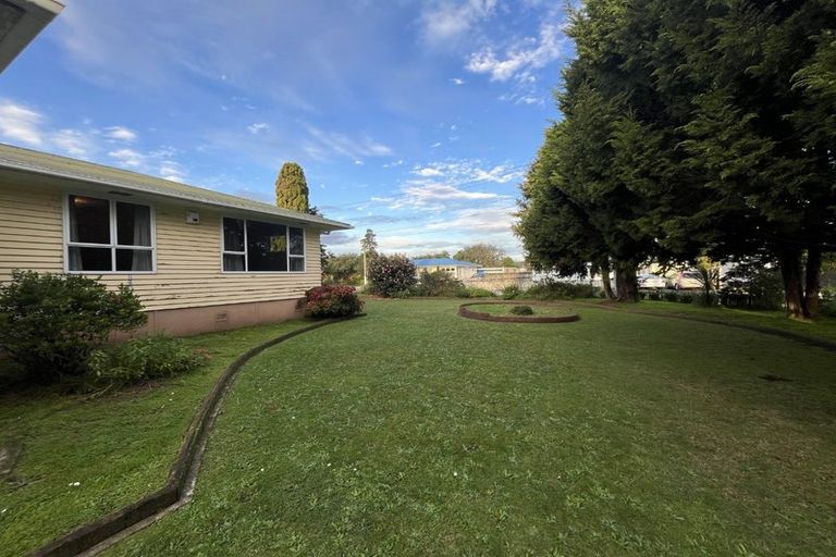 Photo of property in 4 Busing Avenue, Papakura, 2110