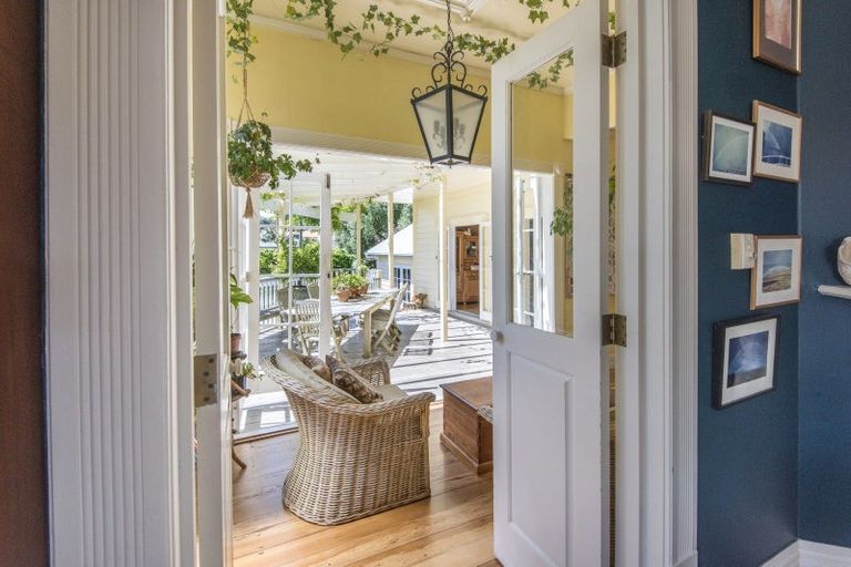 Photo of property in 42 Cheltenham Road, Devonport, Auckland, 0624