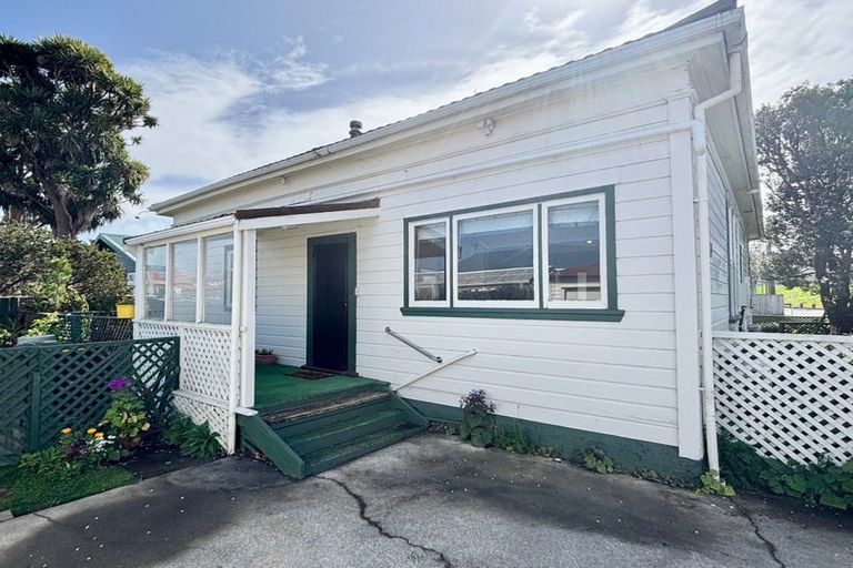 Photo of property in 45 Mudie Street, Alicetown, Lower Hutt, 5010