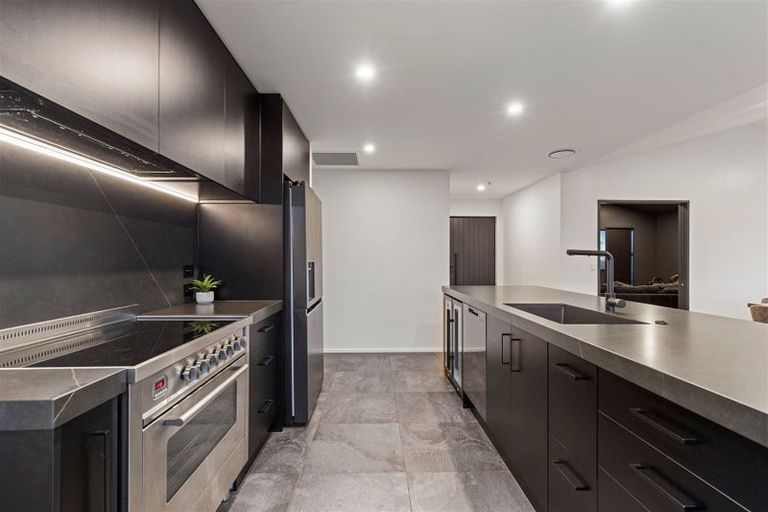 Photo of property in 17 Angus Place, Rangiora, 7400