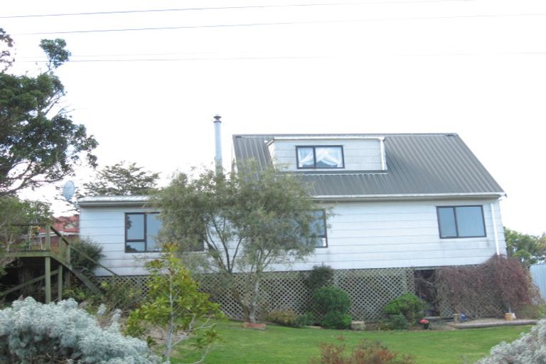 Photo of property in 28 Junction Road, Ravensbourne, Dunedin, 9022