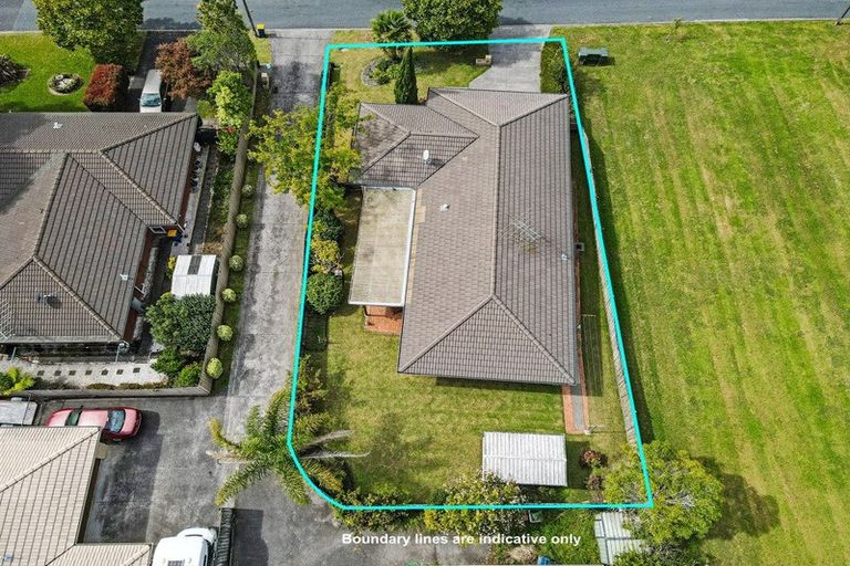 Photo of property in 8 Vanderbilt Parade, Albany, Auckland, 0632