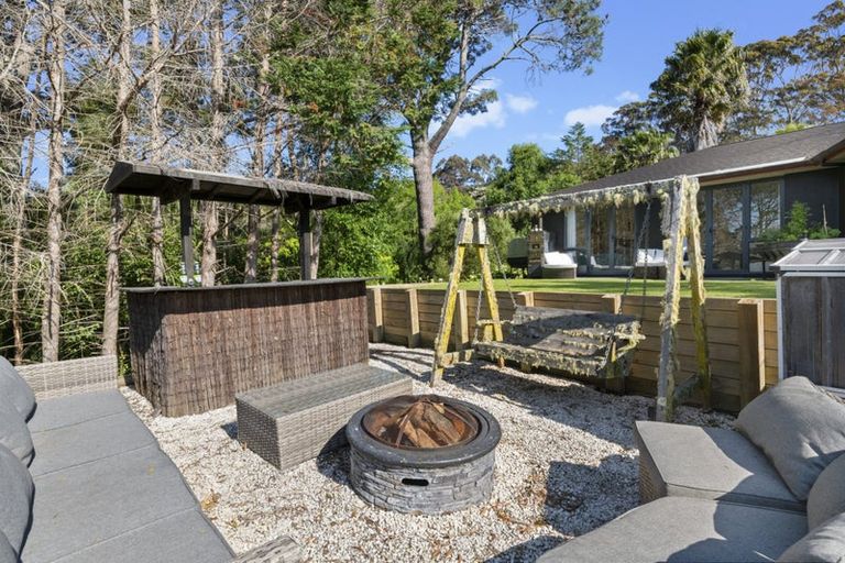 Photo of property in 310 Paremoremo Road, Paremoremo, Auckland, 0632