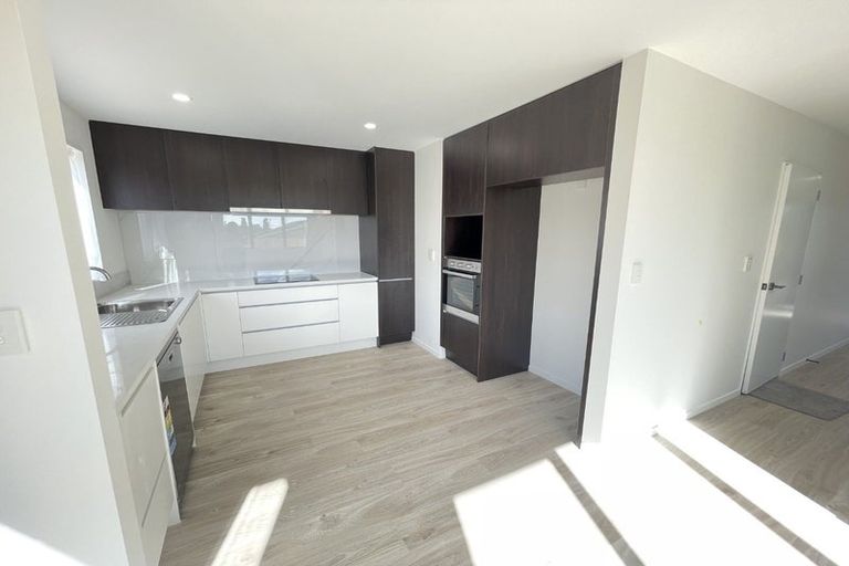 Photo of property in 2/61 East Street, Papakura, 2110