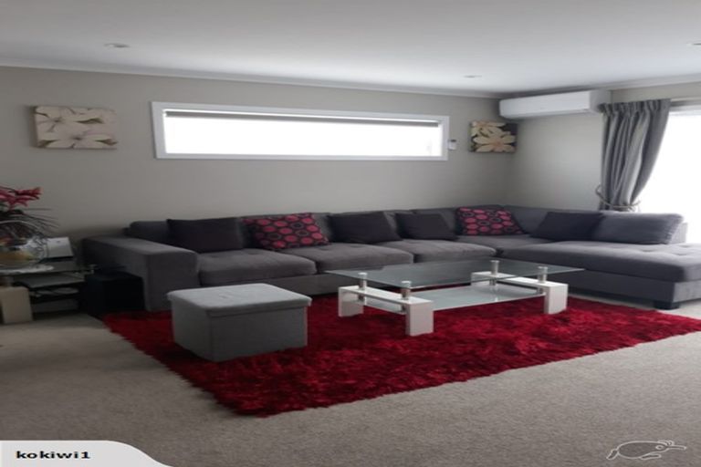 Photo of property in 2/113 Moorefield Road, Johnsonville, Wellington, 6037