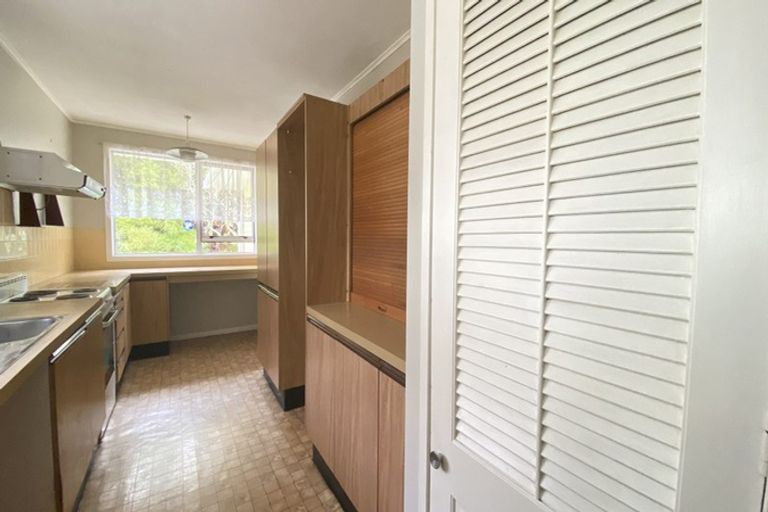 Photo of property in 26 Kirrie Avenue, Te Atatu South, Auckland, 0610