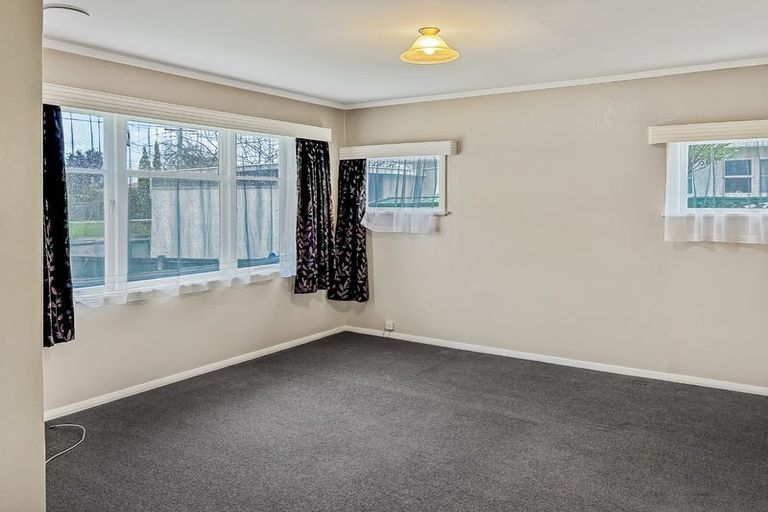 Photo of property in 9 Hinau Place, Lansdowne, Masterton, 5810