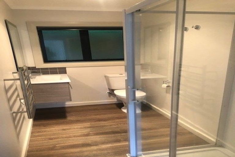 Photo of property in 1/37 Singers Road, Korokoro, Lower Hutt, 5012