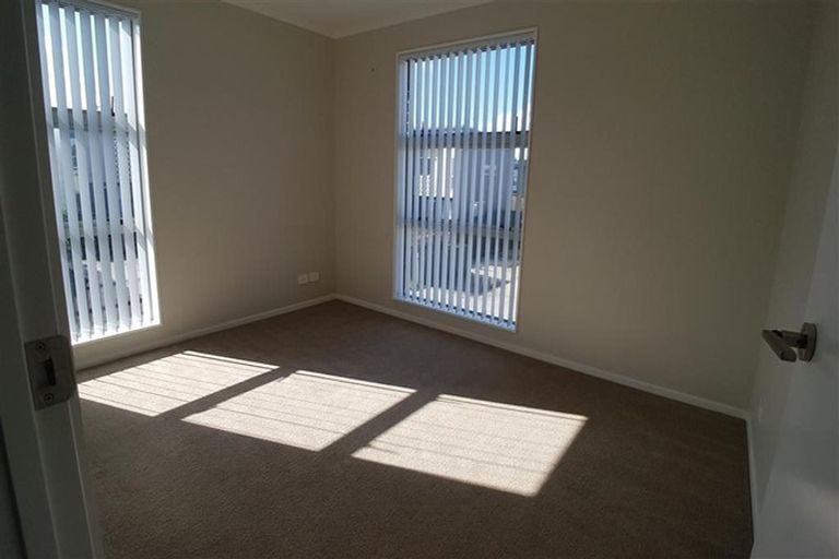 Photo of property in 17 Mollusc Road, Hobsonville, Auckland, 0616