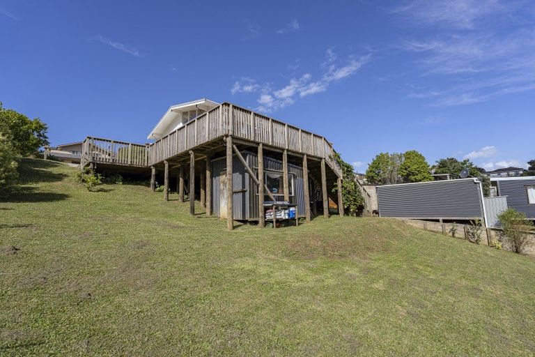 Photo of property in 15 Rabbit Way, Whitianga, 3510