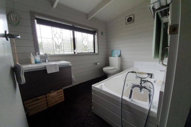 Photo of property in 112 Main South Road, Karoro, Greymouth, 7805