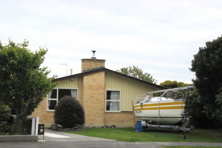 Photo of property in 15 Brackendale Place, Burnside, Christchurch, 8041