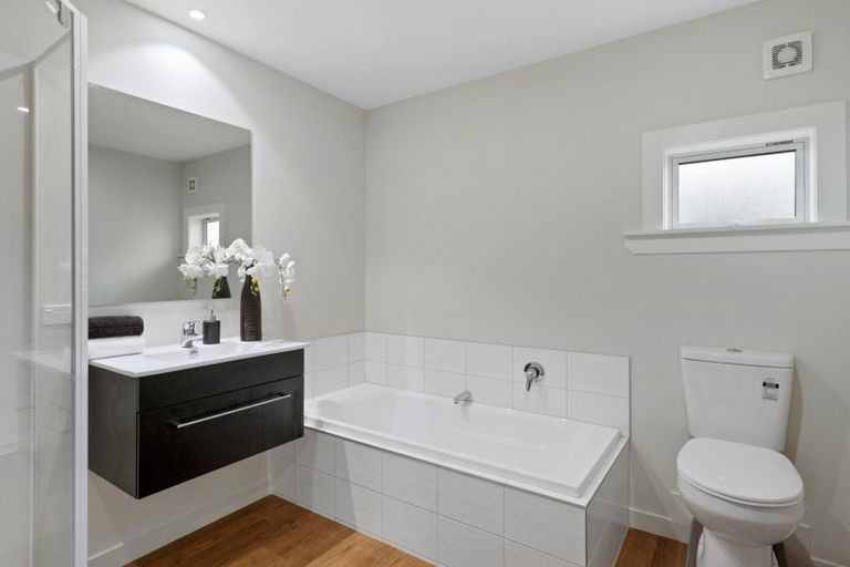 Photo of property in 126 Saint Martins Road, Saint Martins, Christchurch, 8022