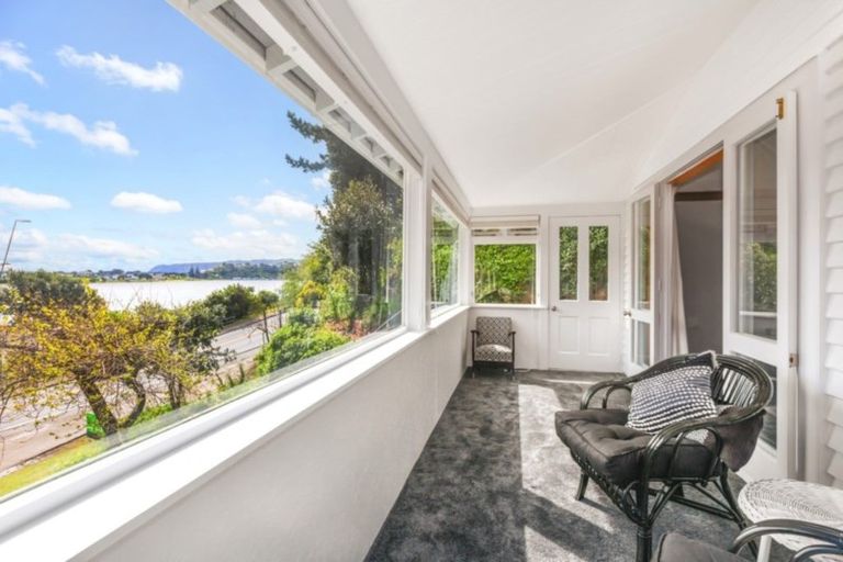 Photo of property in 102 Paremata Road, Paremata, Porirua, 5024