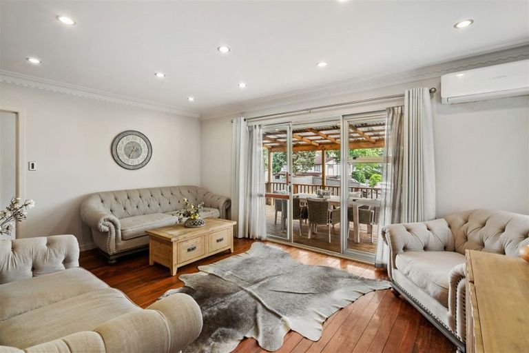 Photo of property in 44 Kohekohe Street, New Lynn, Auckland, 0600