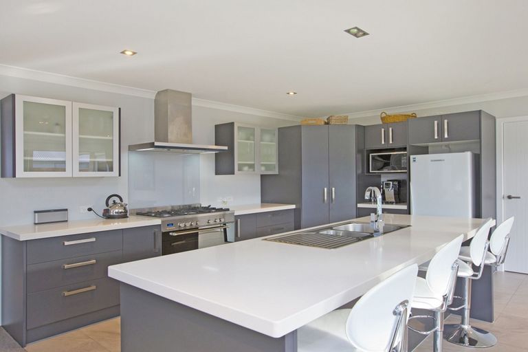 Photo of property in 47 Rodeo Drive, Kelvin Grove, Palmerston North, 4414