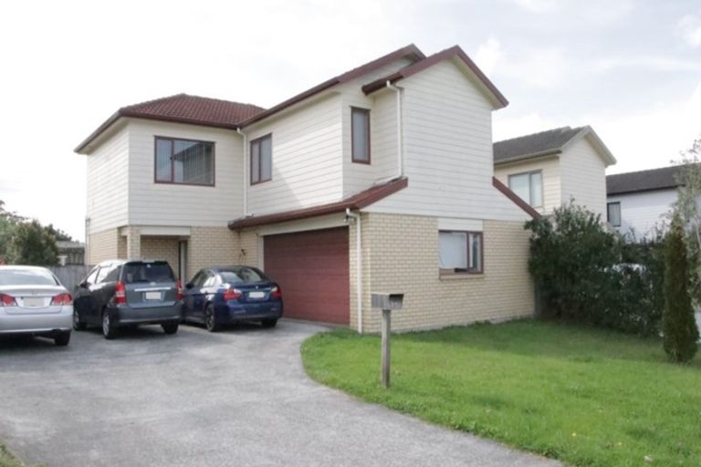 Photo of property in 16a Charlenne Close, Ranui, Auckland, 0612