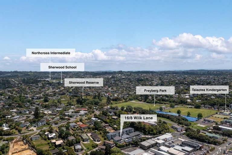 Photo of property in Wilk Heights, 2/8 Wilk Lane, Browns Bay, Auckland, 0630