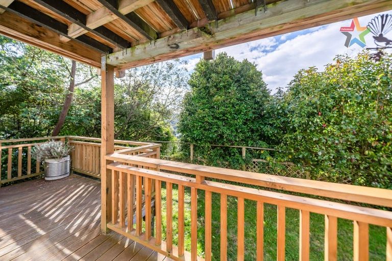 Photo of property in 94 Normandale Road, Normandale, Lower Hutt, 5010