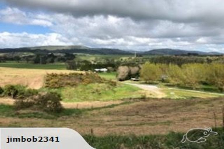 Photo of property in 132 Pacific Drive, Fitzherbert, Palmerston North, 4410