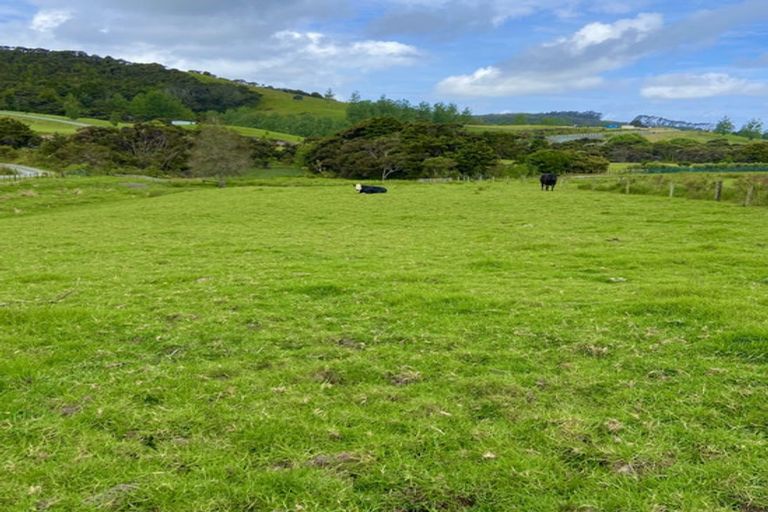 Photo of property in 68 Spioenkop Road, Mangawhai, 0573