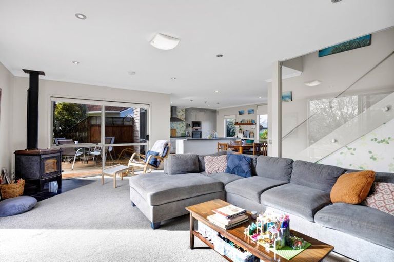 Photo of property in 17 Elizabeth Grove, Stratford, 4332