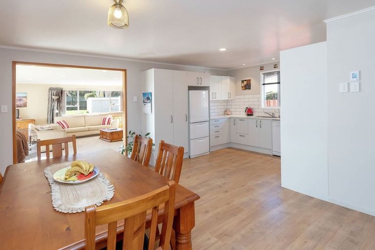 Photo of property in 69 Lewisham Street, Highland Park, Auckland, 2010