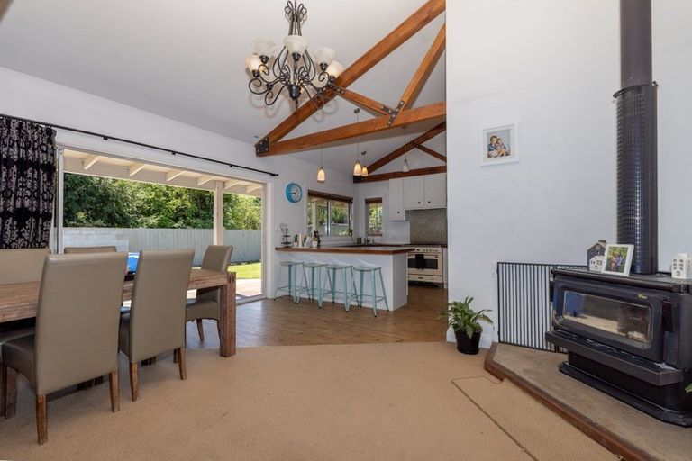 Photo of property in 14 Ash Avenue, Albert Town, Wanaka, 9305