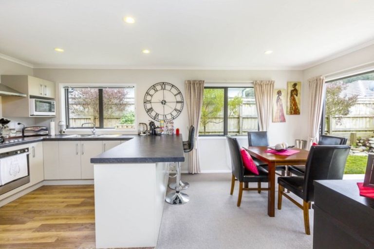 Photo of property in 89 Riverstone Drive, Riverstone Terraces, Upper Hutt, 5018