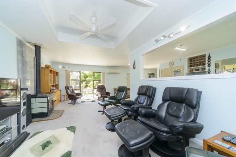 Photo of property in 9 Pain Street, Bulls, 4818